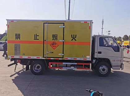 安陆爆破器材运输车